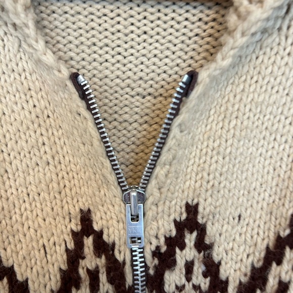 Cowichan vintage homemade wool sweater size XL in decent used condition - Picture 9 of 12